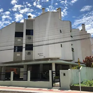 Apartamento A 100 Metros Da Em Canasvieiras Apartamento